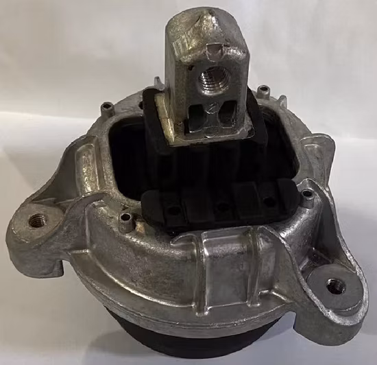 OEM: 22 11 6 786 528 Adequado para BMW 5 (F10, F18) Ano: 2011-2017 Kutway Engine Mount